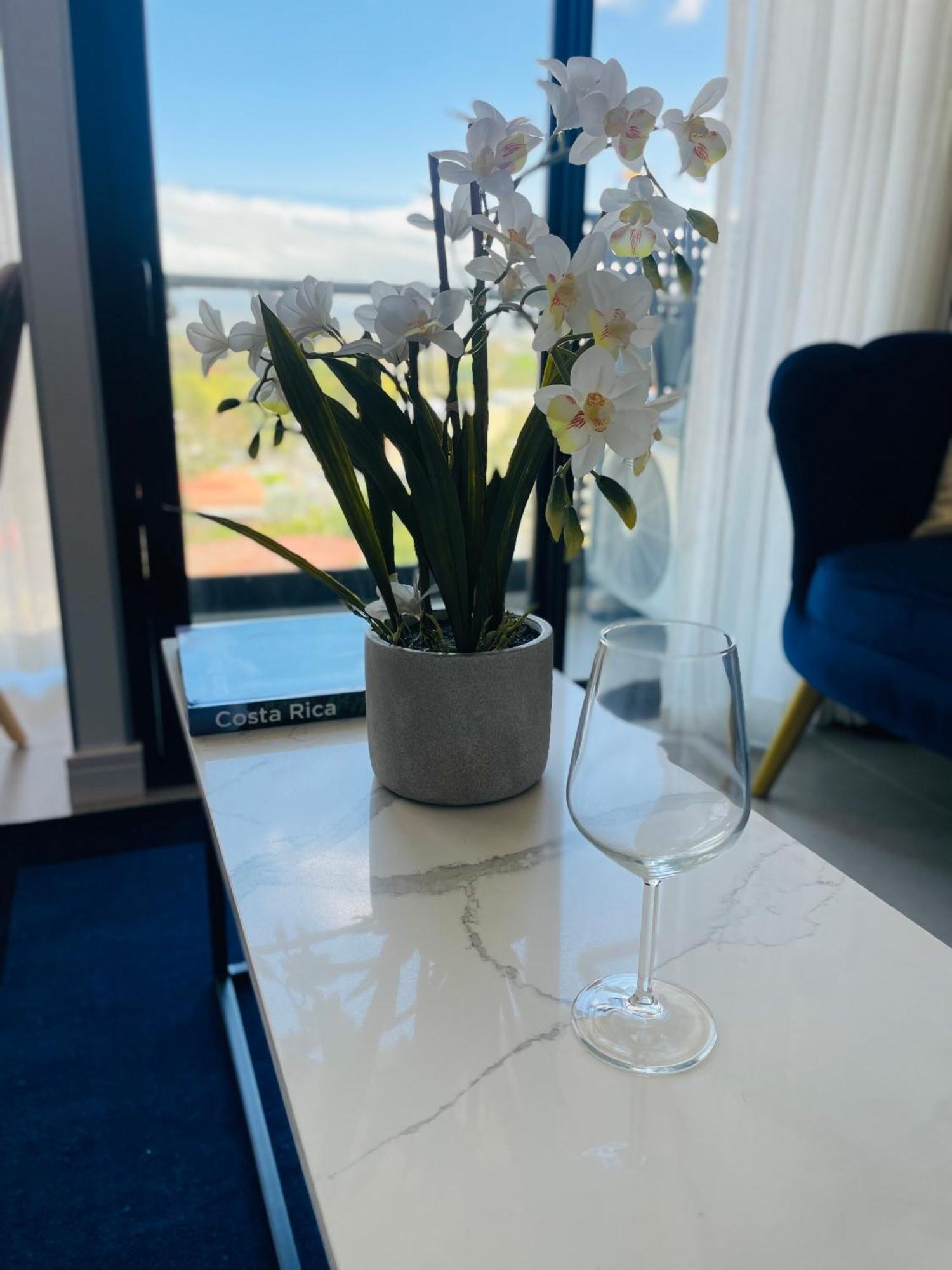 Skygarden Nunciatura Luxury Apartment #705 Σαν Χοσέ Εξωτερικό φωτογραφία